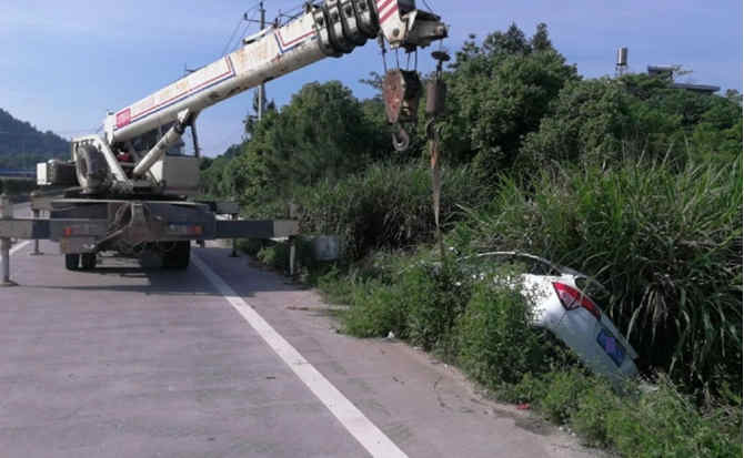 禹州重载吊车救援